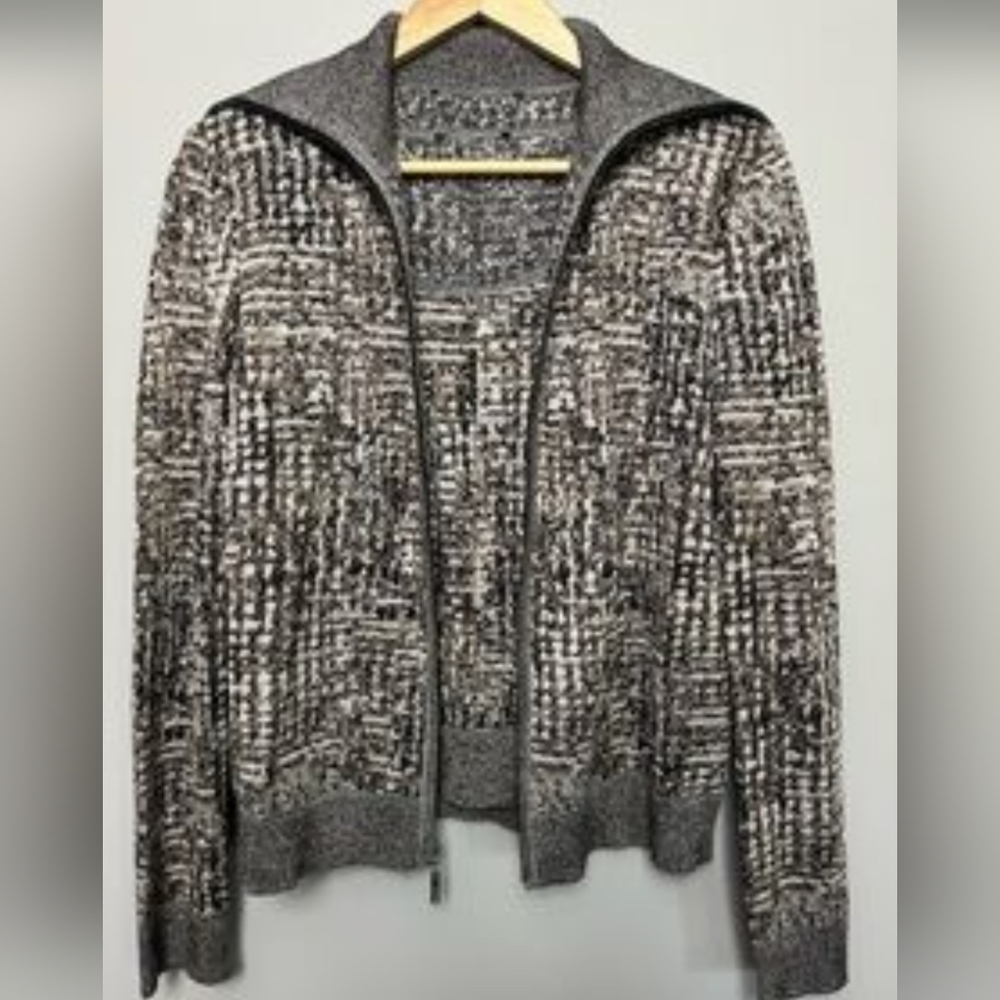 St. John Wide Collar Full Zip Cardigan Small